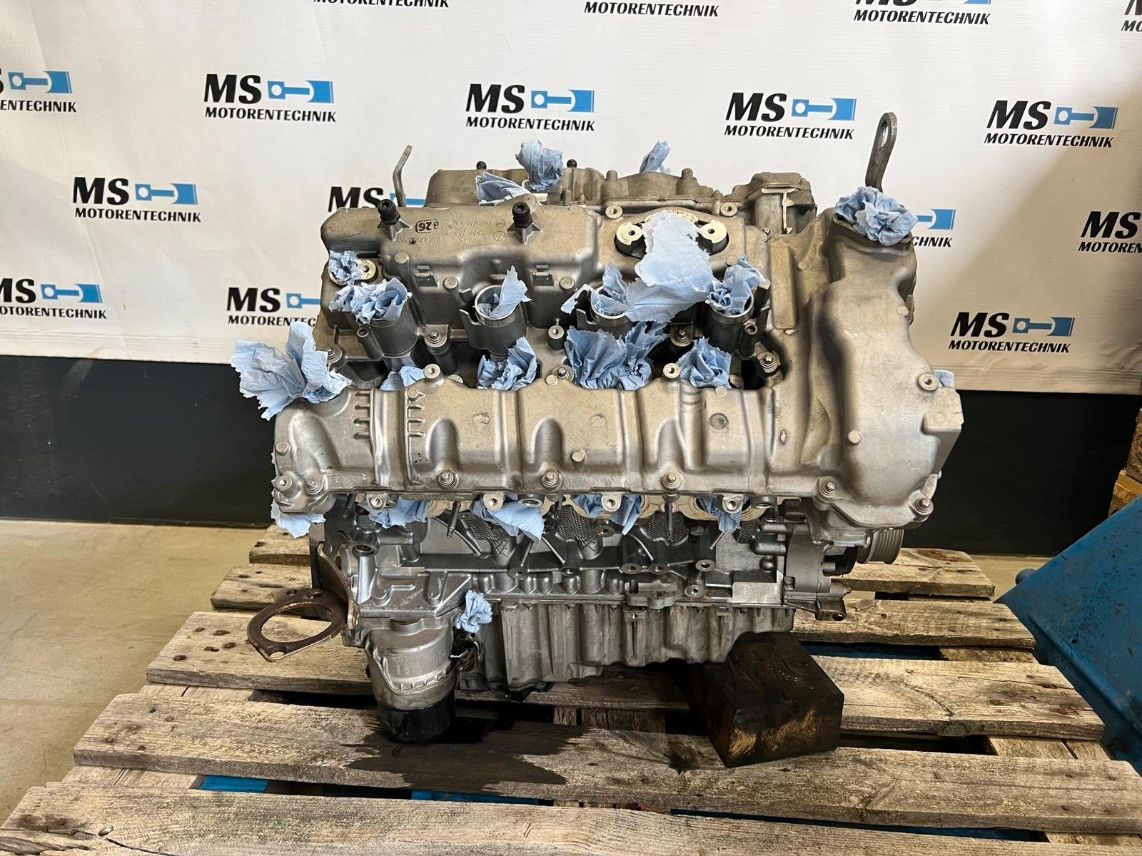 BMW 4.4i V8 Petrol Engine