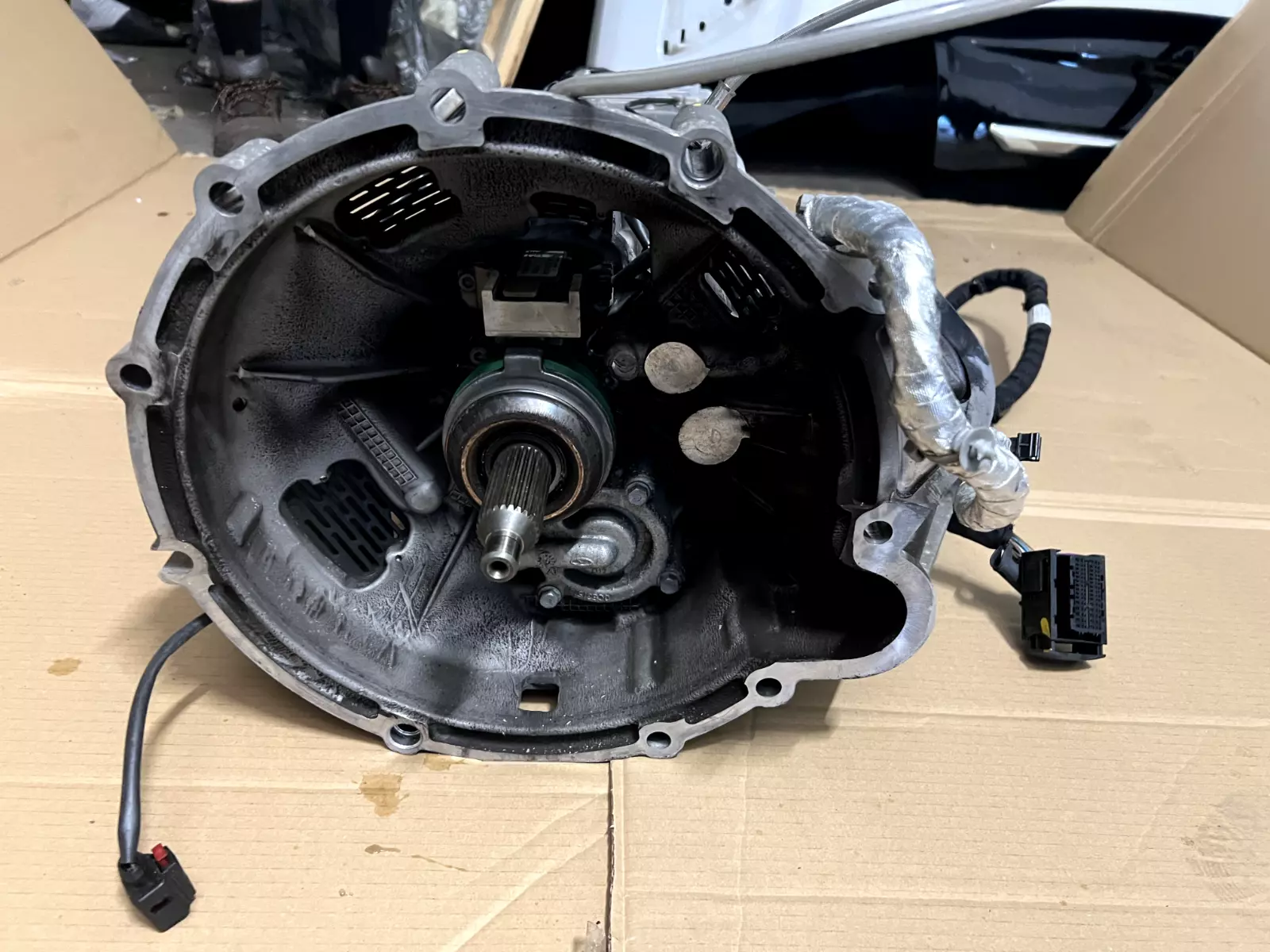 Lamborghini Aventador Transmission Wiring Harness & Gearbox - Image 8