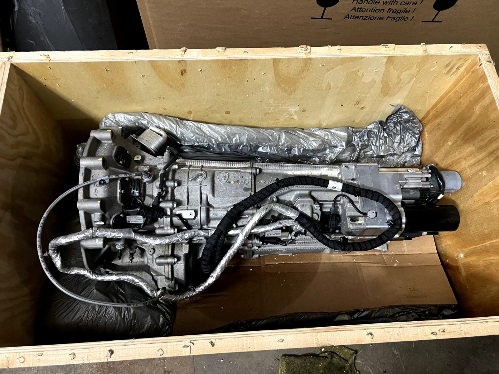 Lamborghini Aventador Transmission Wiring Harness & Gearbox - Image 4