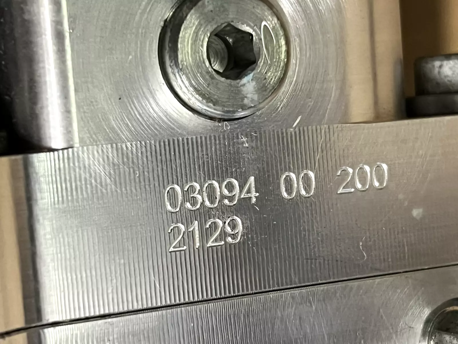 Lamborghini Aventador Transmission Wiring Harness & Gearbox - Image 11