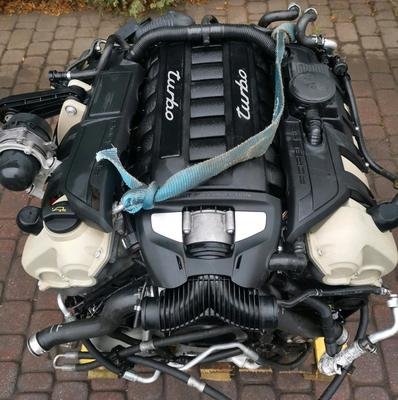 Porsche Panamera M48.70 engine