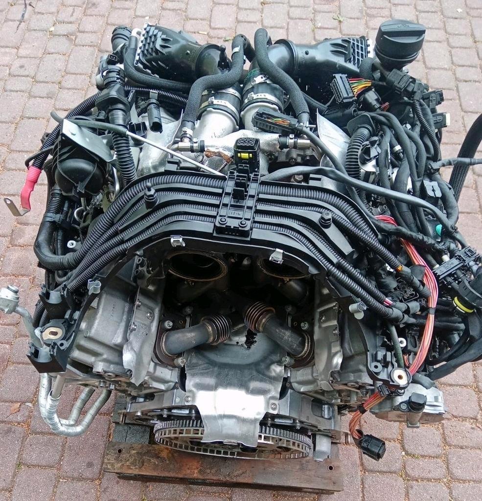 BMW S63B44B 4.4 V8 TWIN-TURBO ENGINE - Image 4