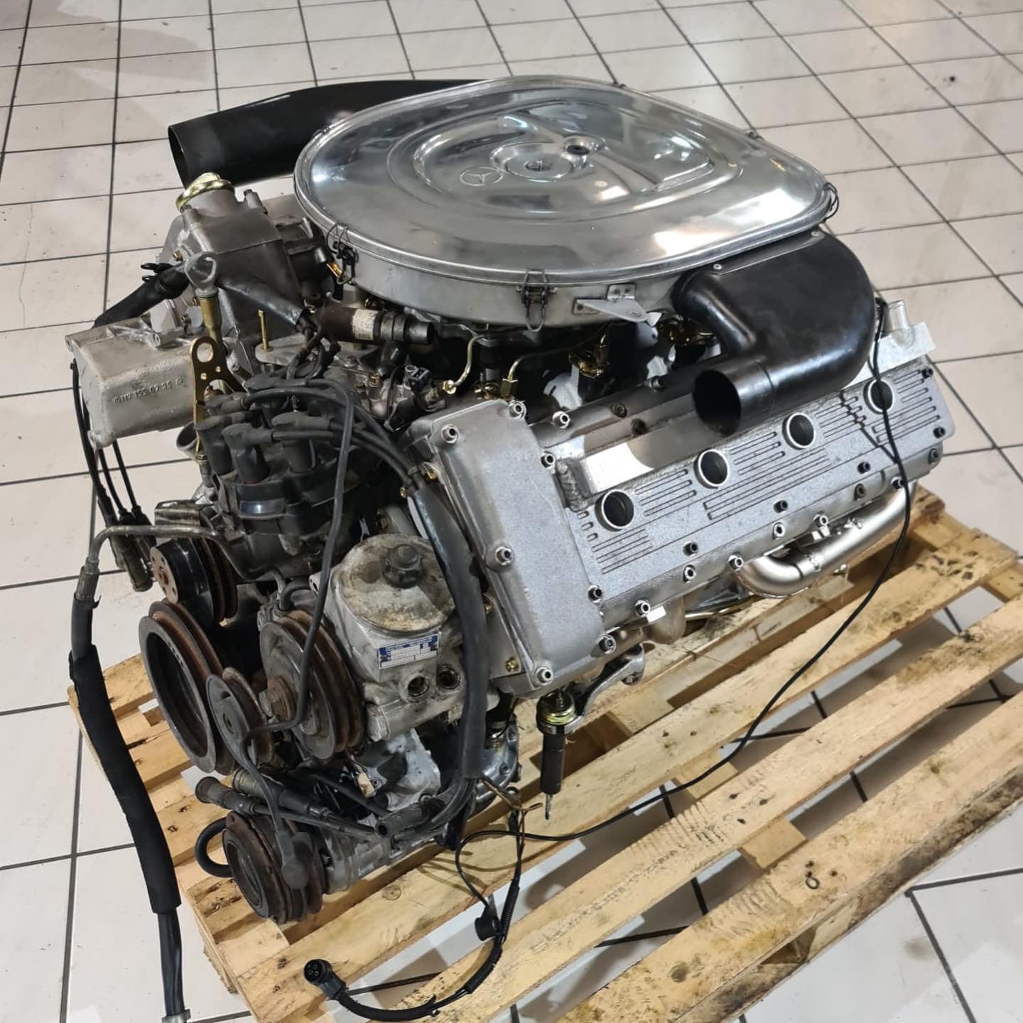 Mercedes-Benz Original AMG M117 Engine 6.0L V8 - Tested & Guaranteed - Image 8