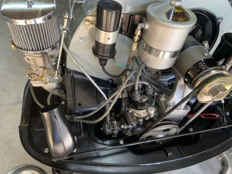1,720cc Flat-Four Engine Porsche - Image 2
