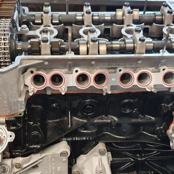 OEM Mercedes-Benz 190E 2.5L 16V W201 - Image 4