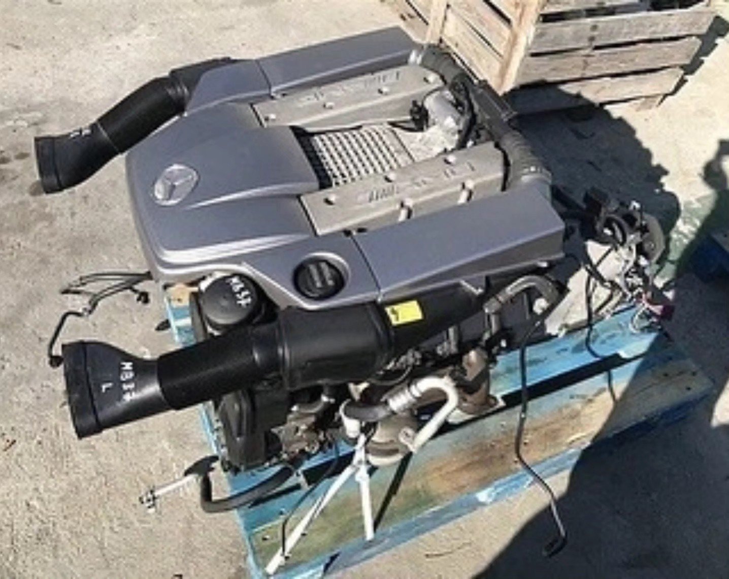 Mercedes-Benz W203 C32 AMG Engine - Image 7