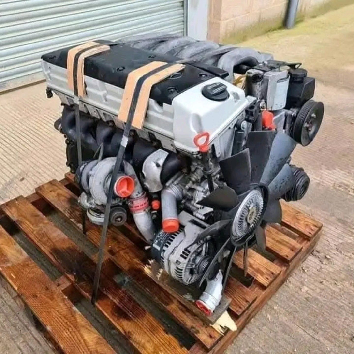 Mercedes-Benz OM606 3.0L Engine - Image 2