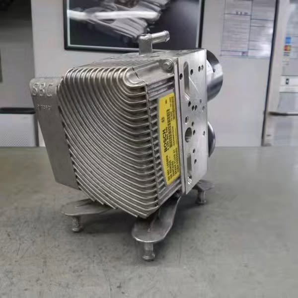 SBC pump for W211 model 2004 - Image 4