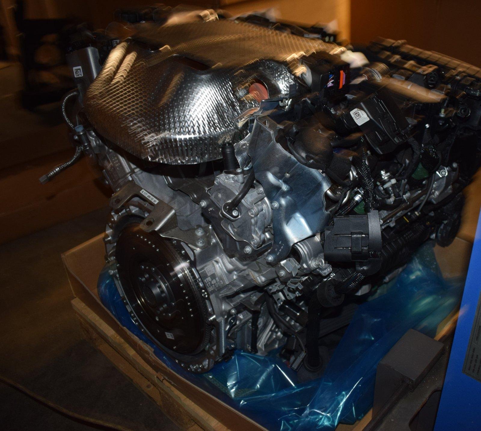 Mercedes W222 / W217 AMG Complete Engine - Image 7