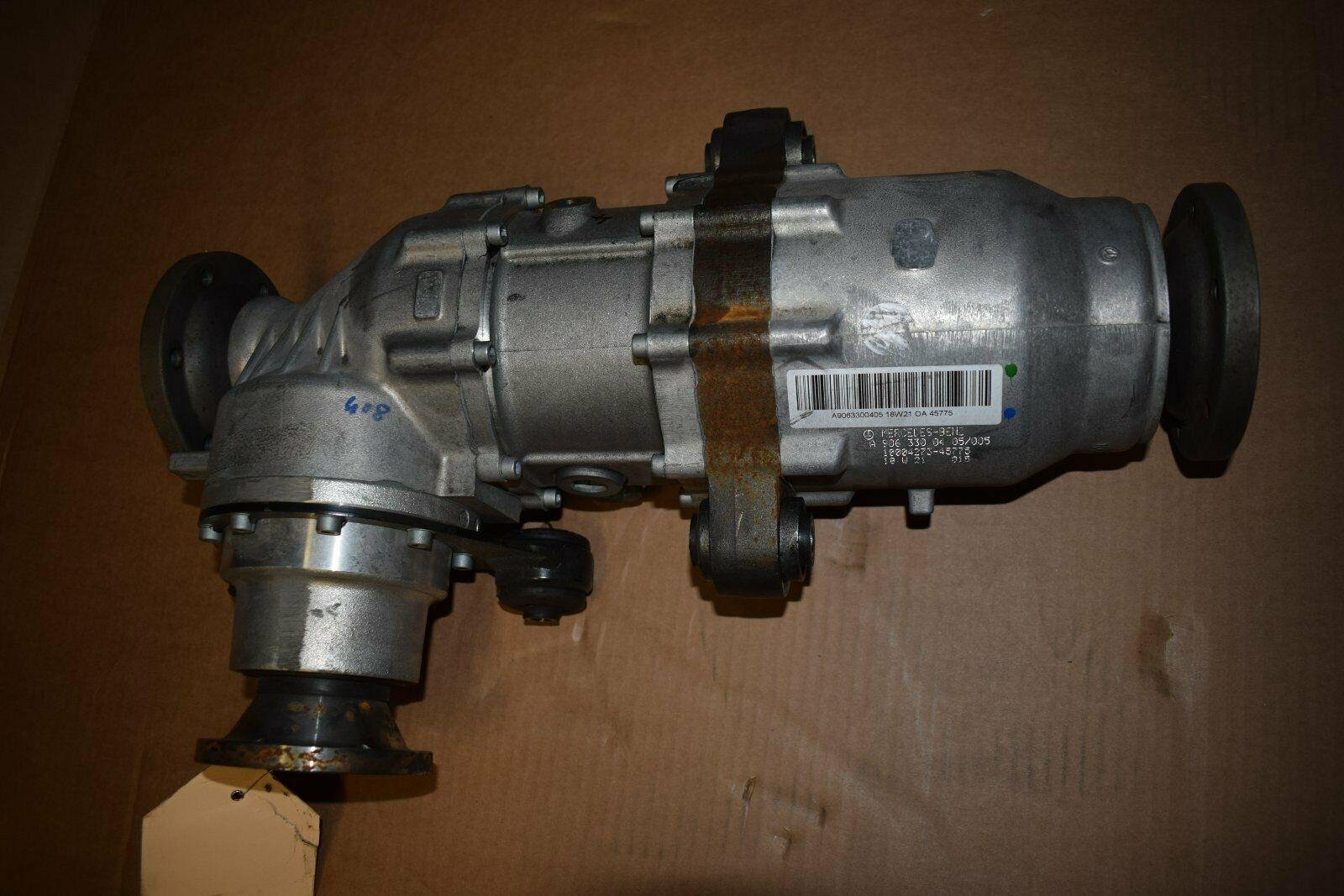 Mercedes-Benz front axle transfer case