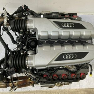 Audi R8 engine