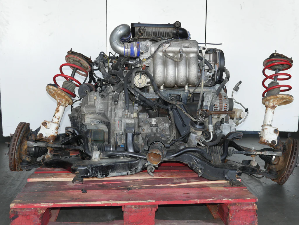 MITSUBISHI AIRTREK DOHC TURBO ENGINE