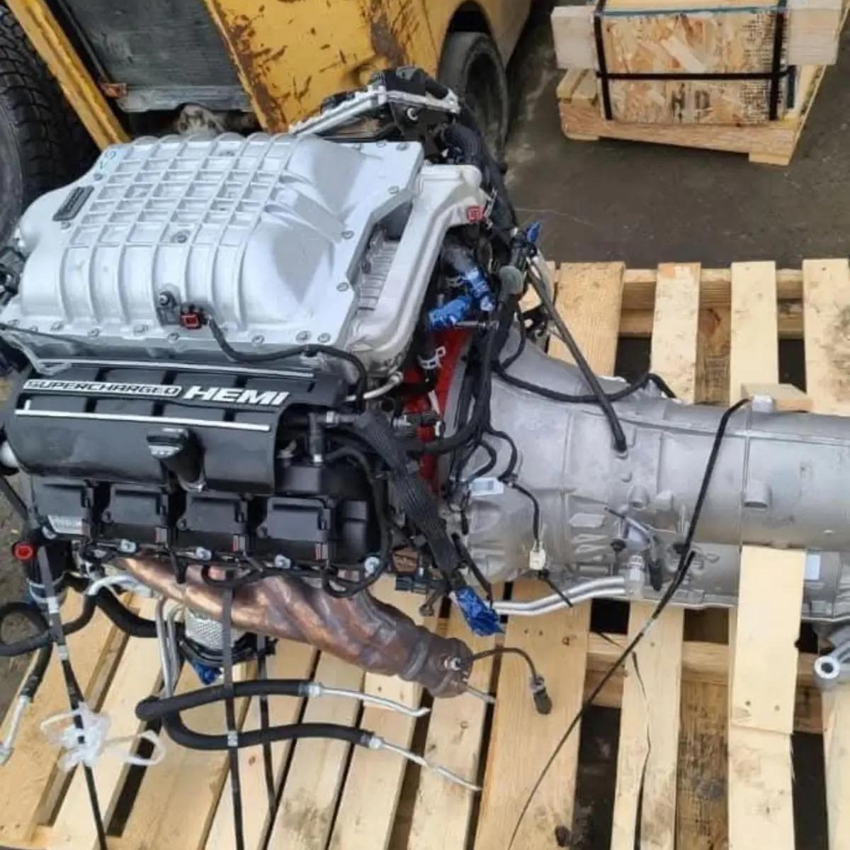 Dodge 6.2L Supercharged HEMI V8