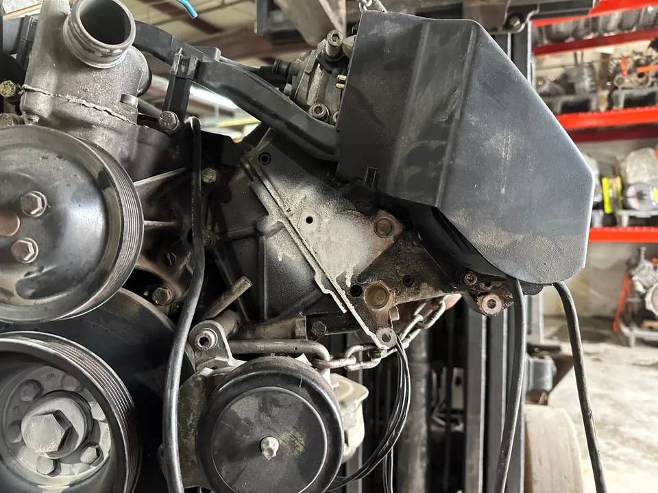 Mercedes-Benz SL500 R129 – 5.0L V8 M119 Engine - Image 4