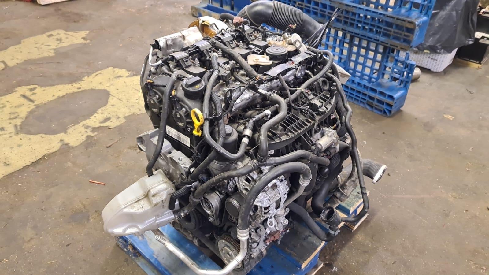Audi S3 / VW Golf R 2.0 TSI Engine