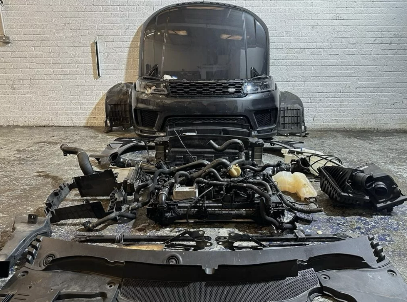 Range Rover Sport L494 2022 Front Package